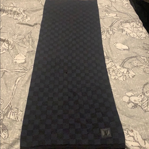 Authentic 100% Louis Vuitton Hat and Scarf - Picture 2 of 16